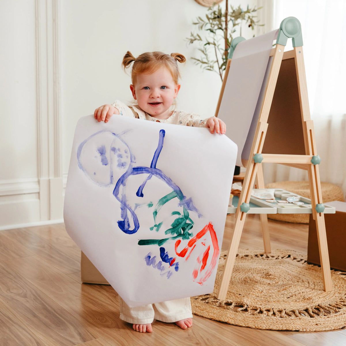 Magnitales Easel & Paper Roll Set